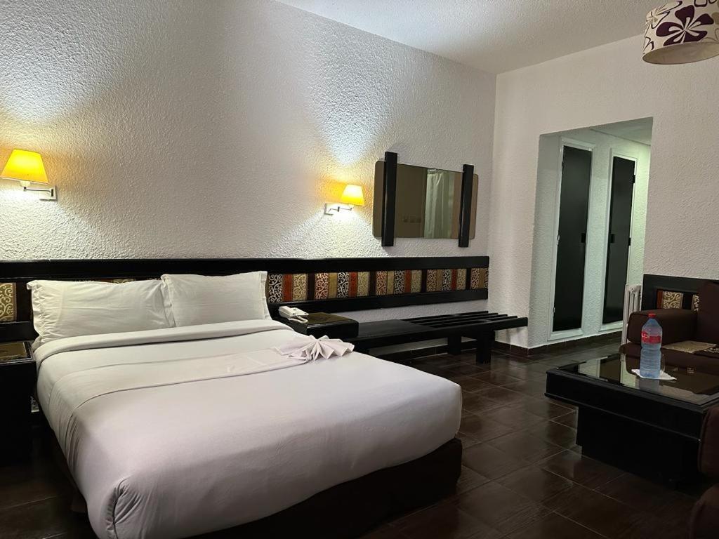 Ourida Urban Hotel Rabat Exterior foto